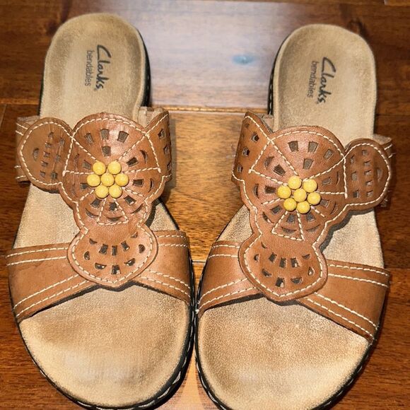 Clark’s sandals - Picture 2 of 6